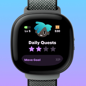 Kinder Smartwatch Fitbit Ace LTE Darstellung Aktivitäts-Dashboard auf Bildschirn
